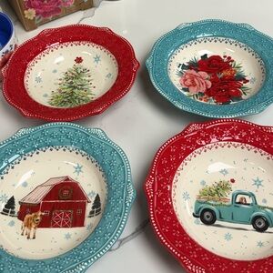 The Pioneer Woman Red and Blue Rimmed Bowl Set